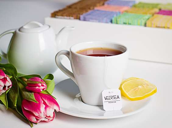 Firma Pallavi Group Kłosek - wprowadziła na rynek nową herbatę w kopertach Veertea, dedykowaną dla rynku HoReCa