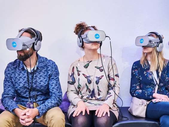 Jaka jest przyszłość VR i AR w reklamie i handlu?