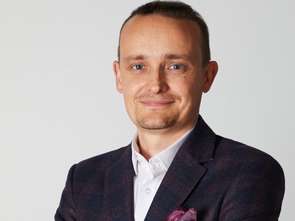 Wojciech Tomaszewski z Answear Dyrektorem E-commerce Roku według e-Izby